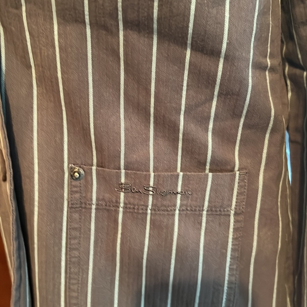 Lightweight jacket - Picture 2 of 6